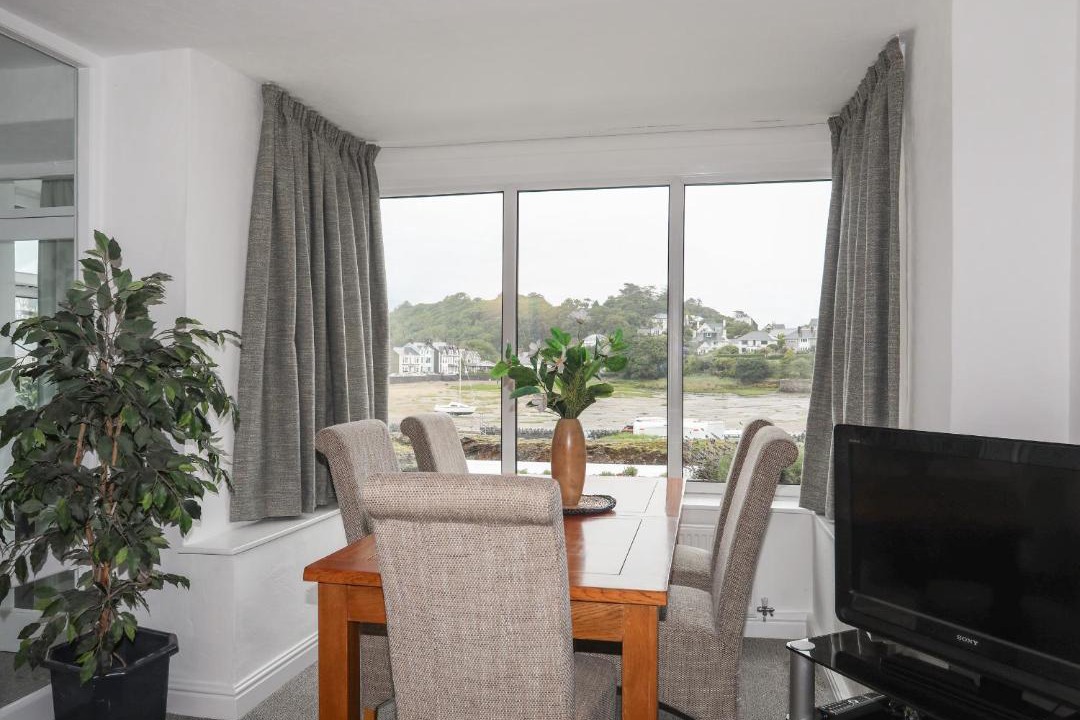 Photo of Others in Borth-y-Gest