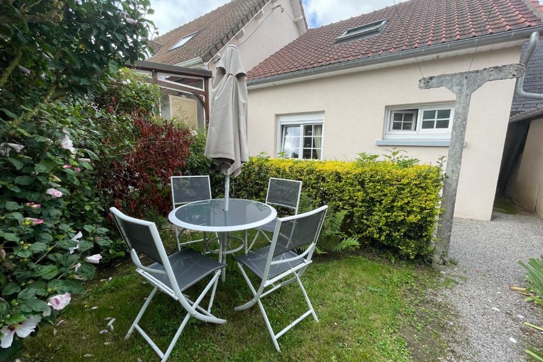 Photo of Others in Arrest