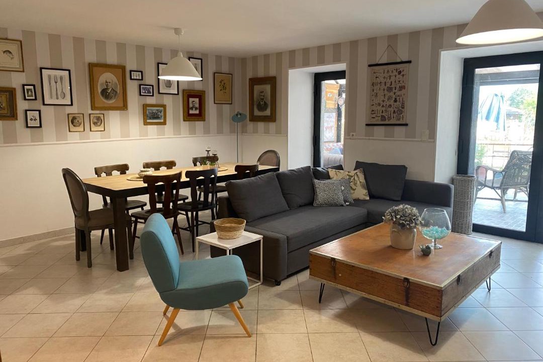 Photo of Livingroom in Courzieu