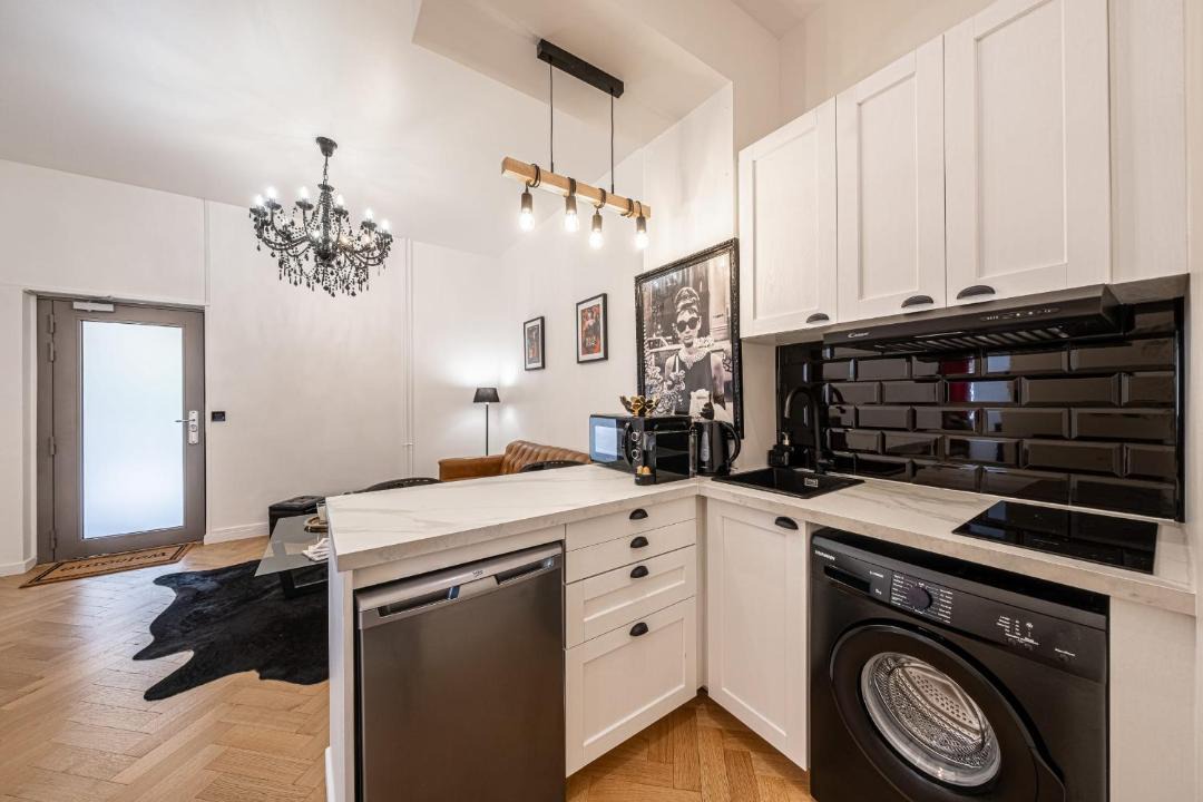 Photo of Kitchen in Quartier des Grandes-Carrieres