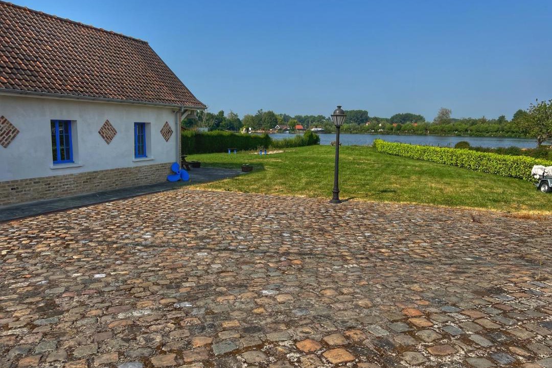 Photo of Buildings in Ardres