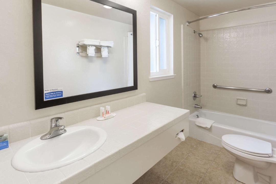 Photo of Bathroom in Munras Avenue