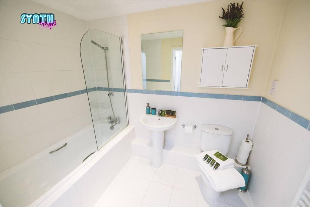 Photo of Bathroom in Leatherhead