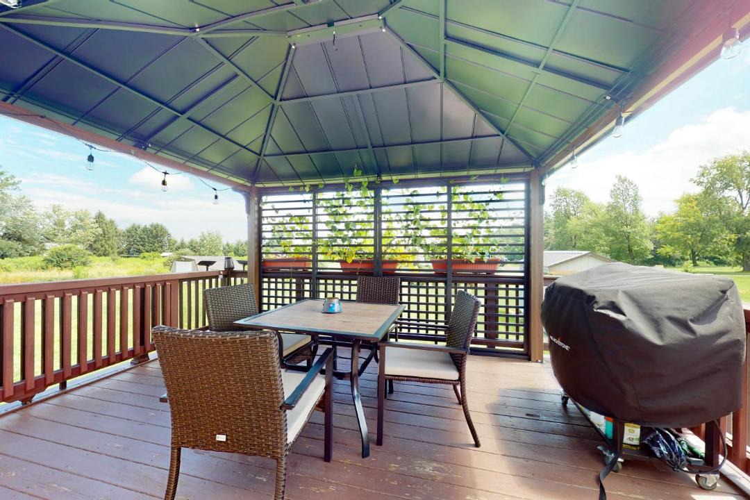 Photo of Patio Balcony in Town of Benton