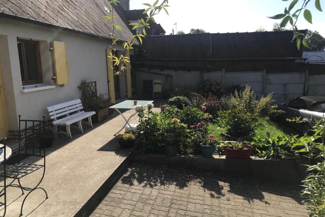 Photo of Others in Montreuil-sur-Breche