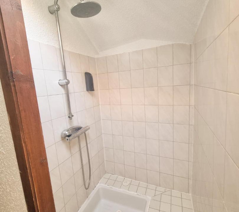 Photo of Others in Melles