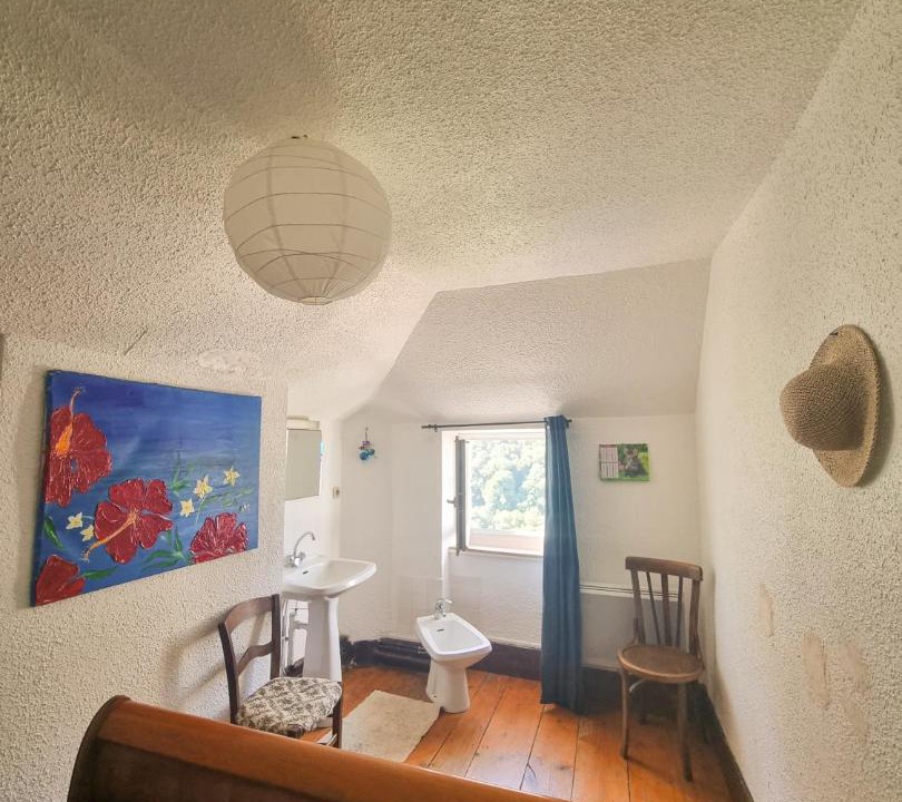 Photo of Others in Melles