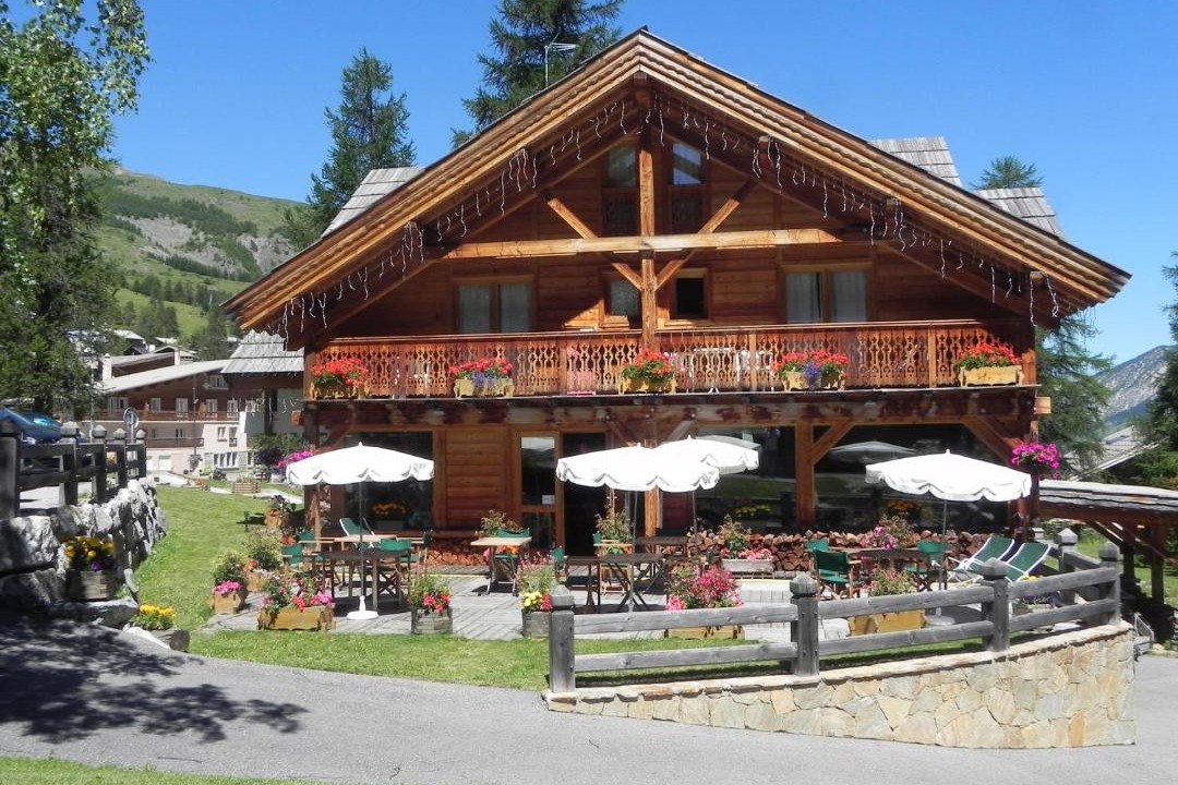 Photo of Others in Les Claux