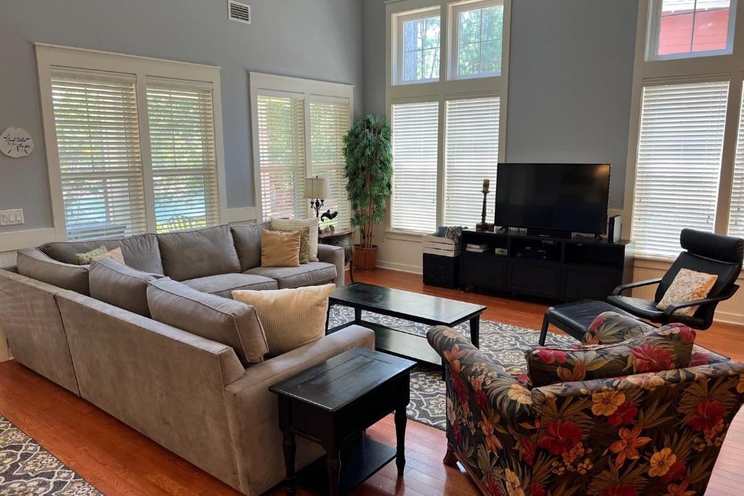 Photo of Others in Laurel Grove