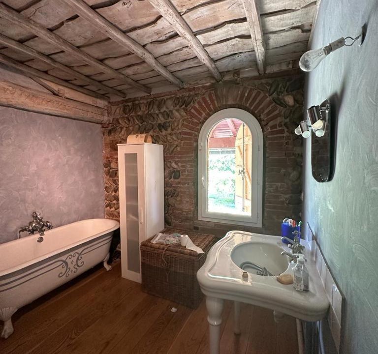 Photo of Bathroom in Peyssies