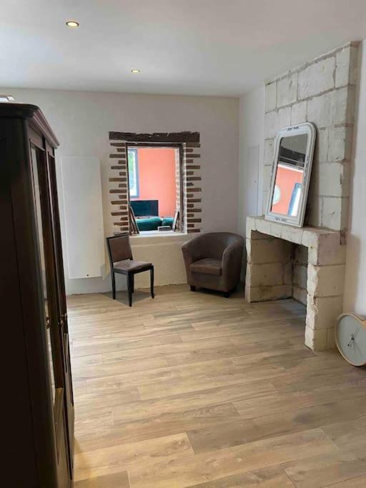 Photo of Livingroom in Ballan-Mire