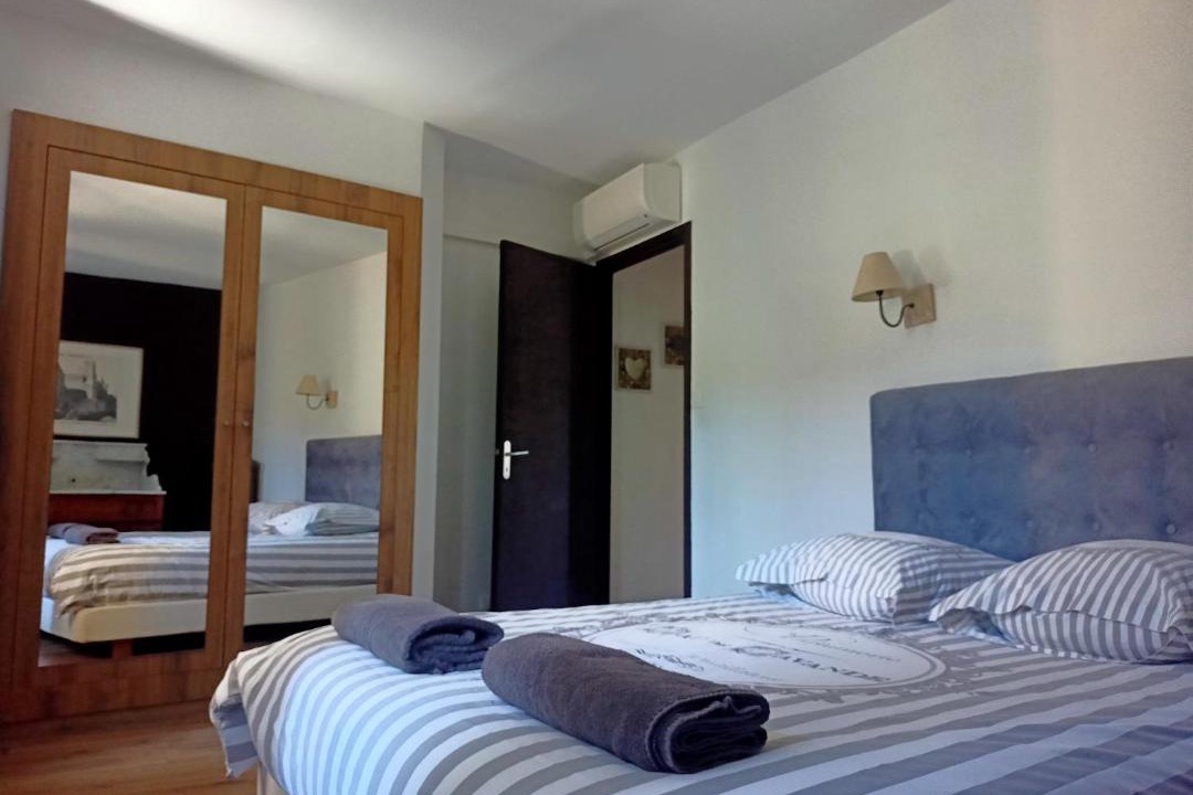 Photo of Bedroom in City of Carcassonne