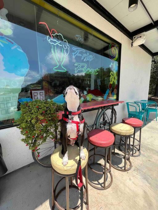 Photo of Patio Balcony in Uvalde