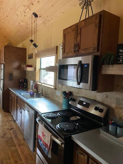 Photo of Kitchen in Uvalde