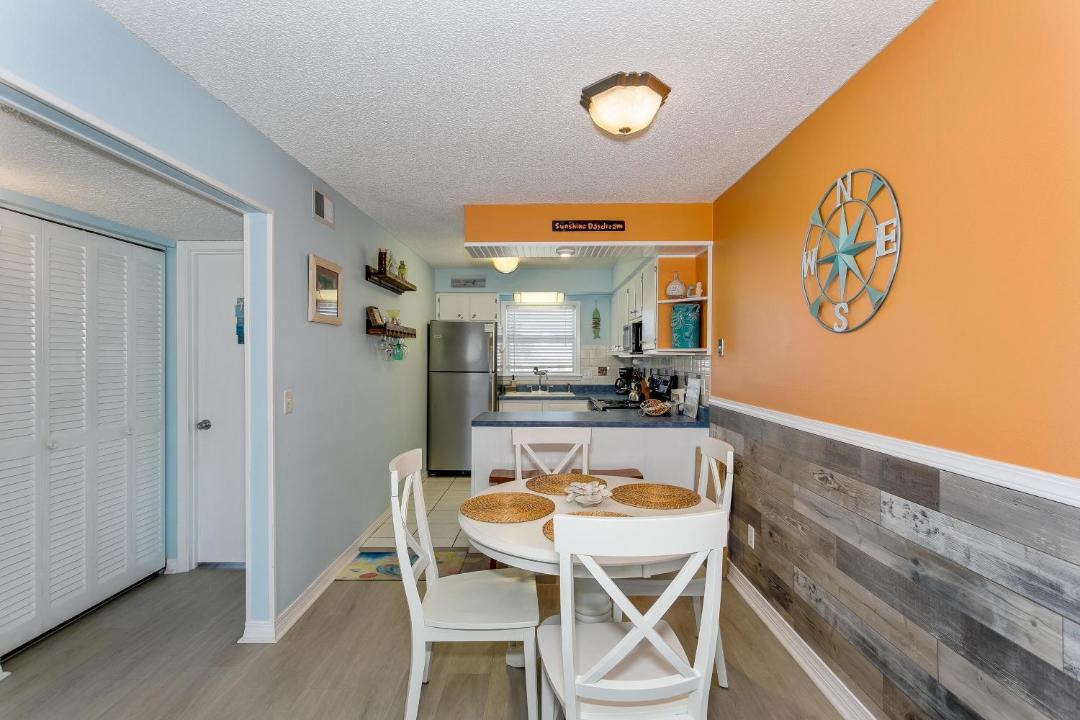 Photo of Livingroom in Pensacola Beach