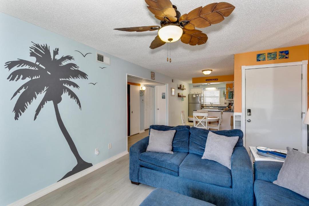 Photo of Livingroom in Pensacola Beach