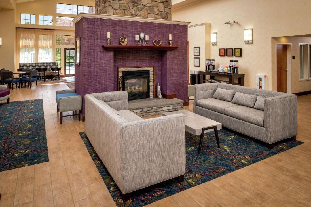 Photo of Livingroom in Binghamton