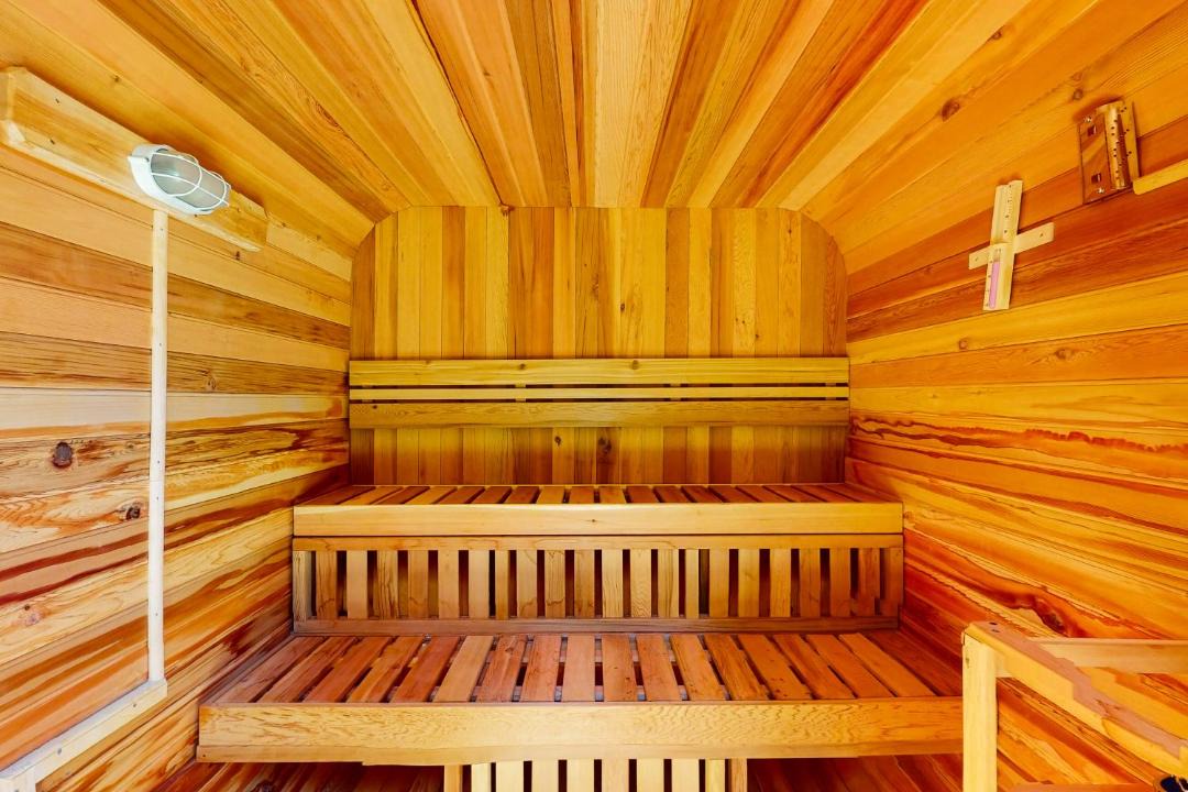 Photo of Bedroom in Longbranch