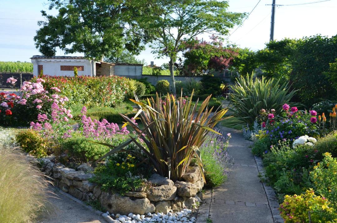 Photo of Others in Blasimon