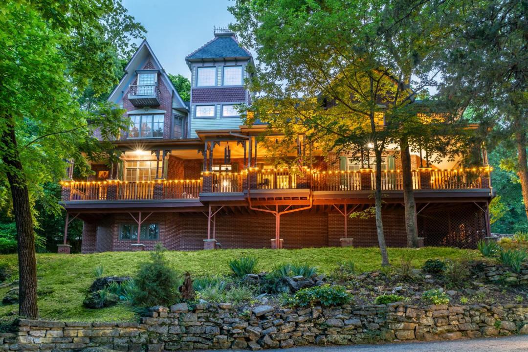 Photo of Others in Eureka Springs Historic District