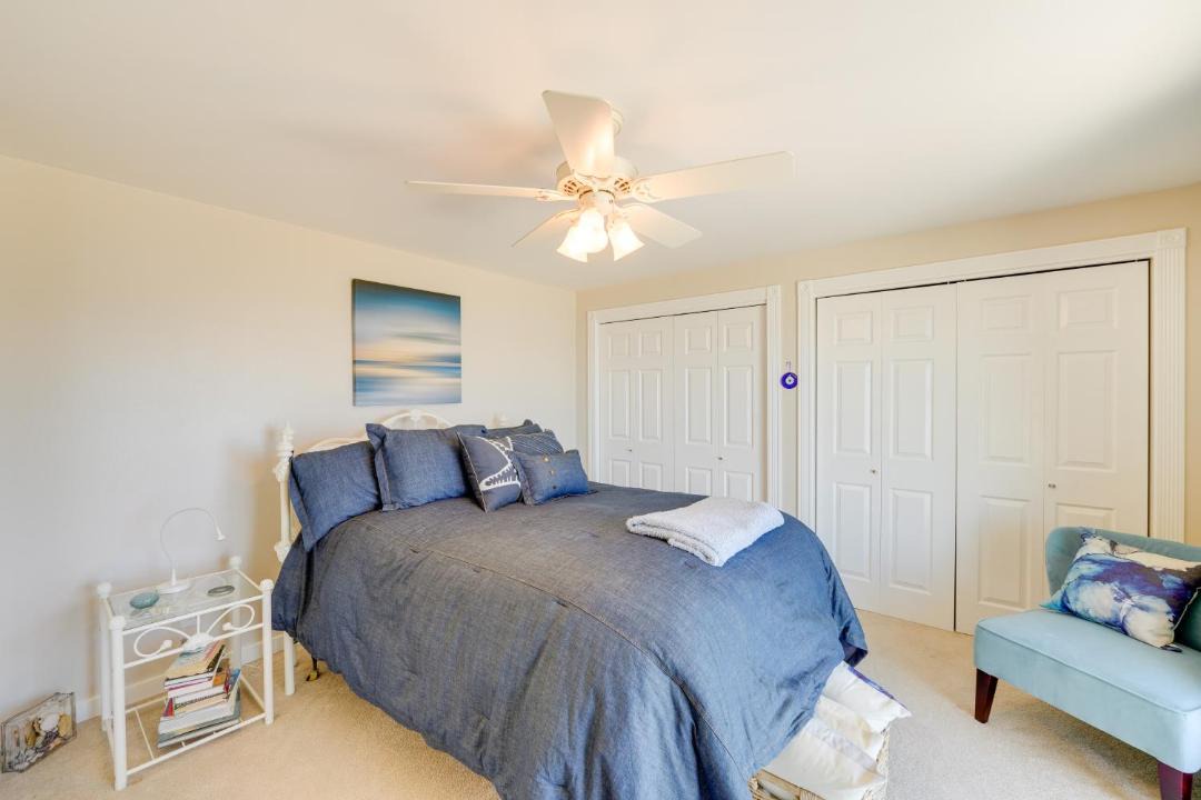 Photo of Bedroom in Oak Harbor