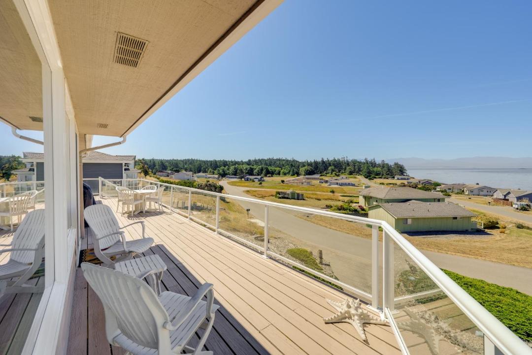 Photo of Patio Balcony in Oak Harbor