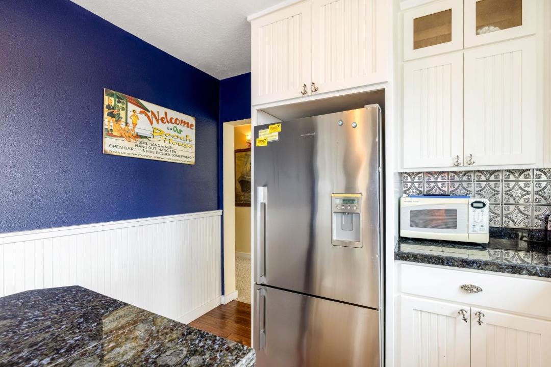 Photo of Kitchen in Depoe Bay