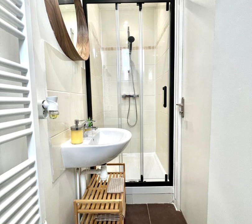 Photo of Bathroom in Saint-Gratien