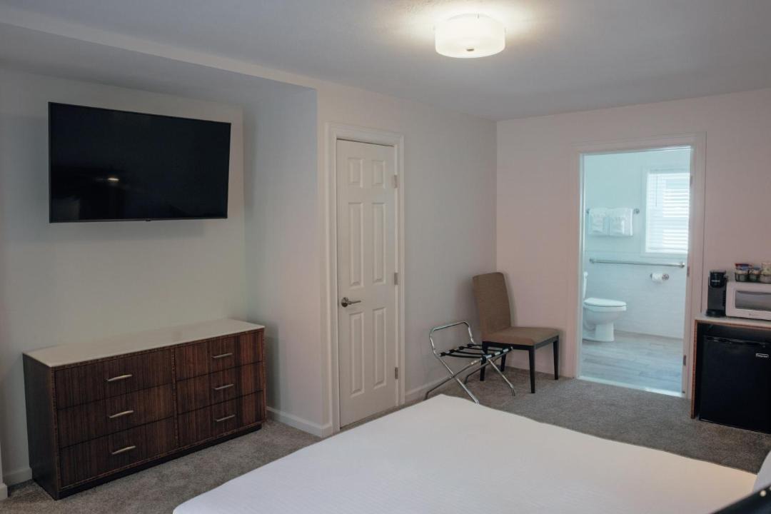 Photo of Bedroom in Skaneateles