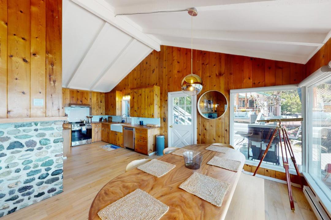 Photo of Livingroom in Hoodsport