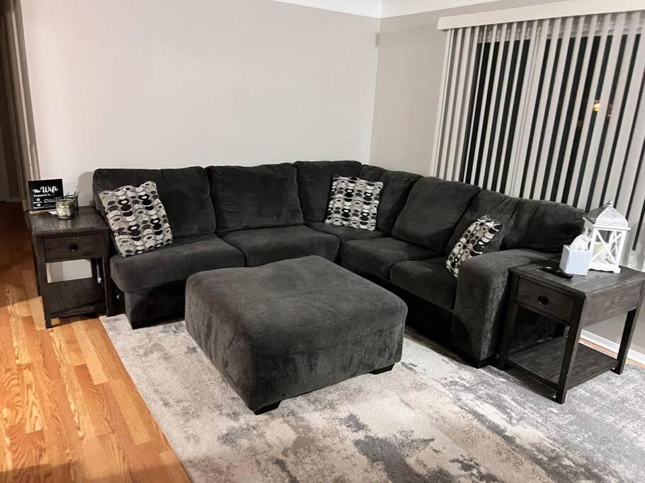 Photo of Livingroom in Madison Heights