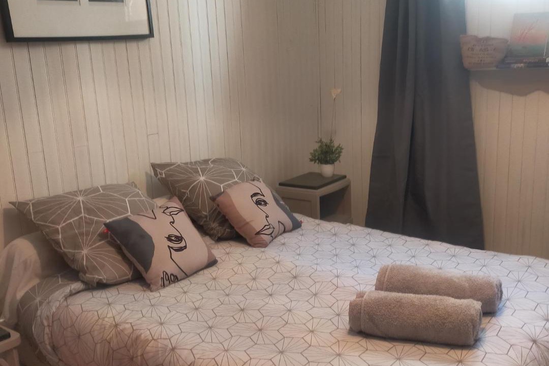 Photo of Bedroom in Bayons