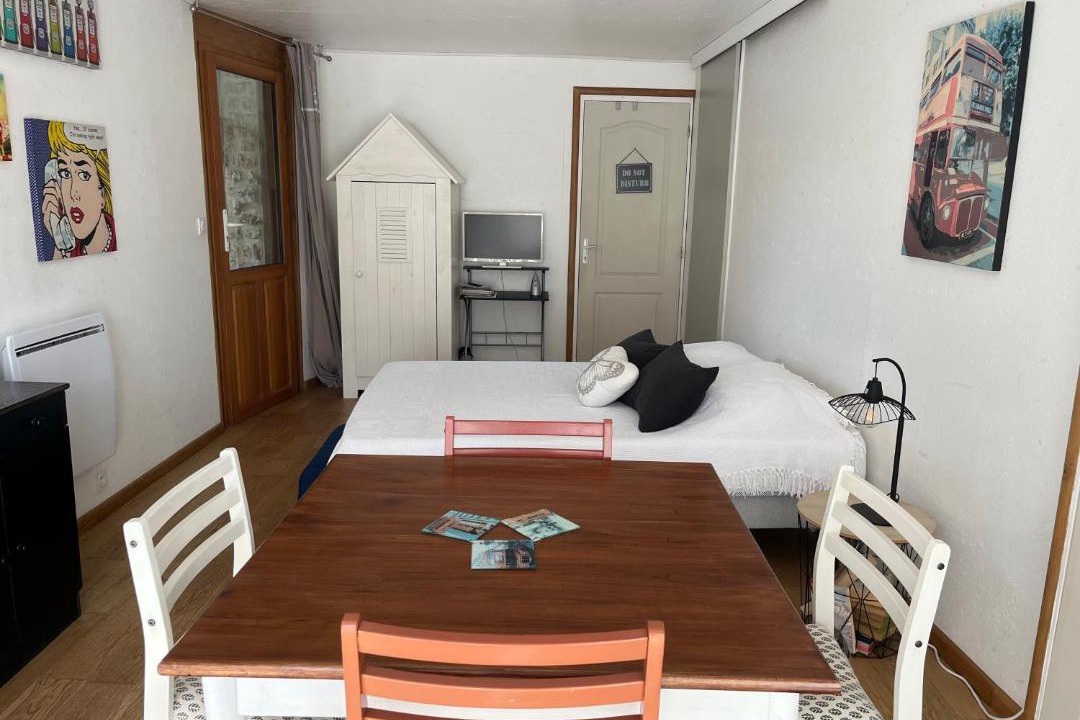 Photo of Others in Vivonne