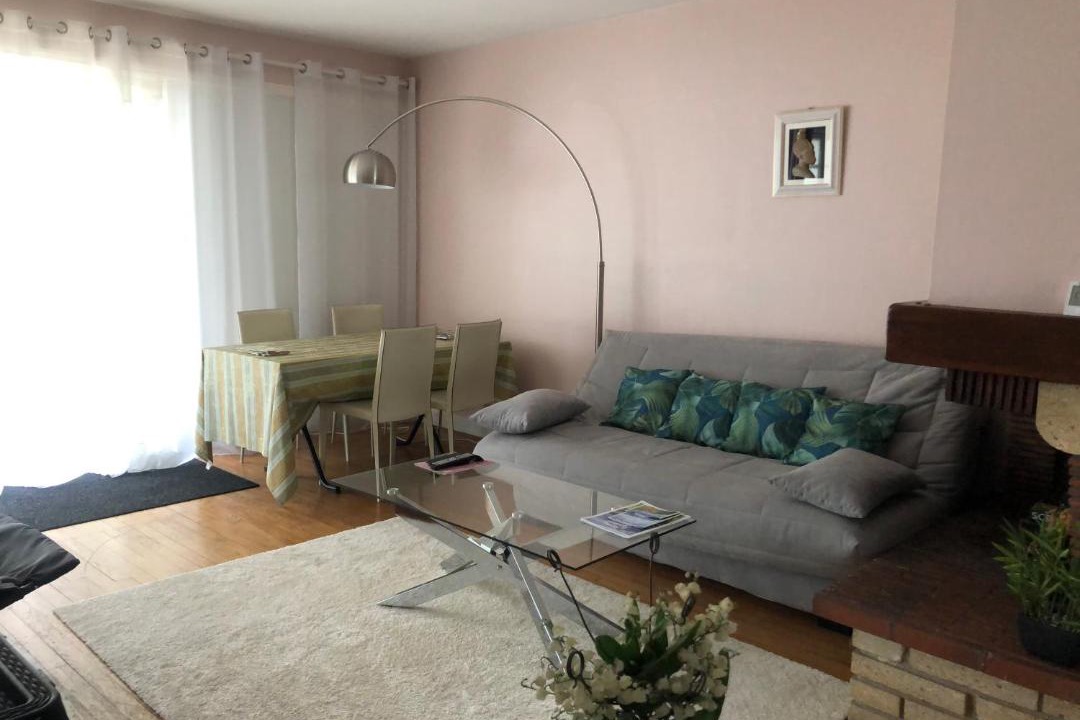 Photo of Others in Nay