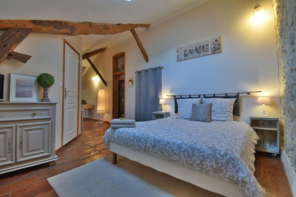 Photo of Others in Castelnau-sur-l'Auvignon