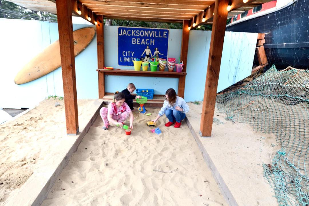 Photo of Others in Lincoln City