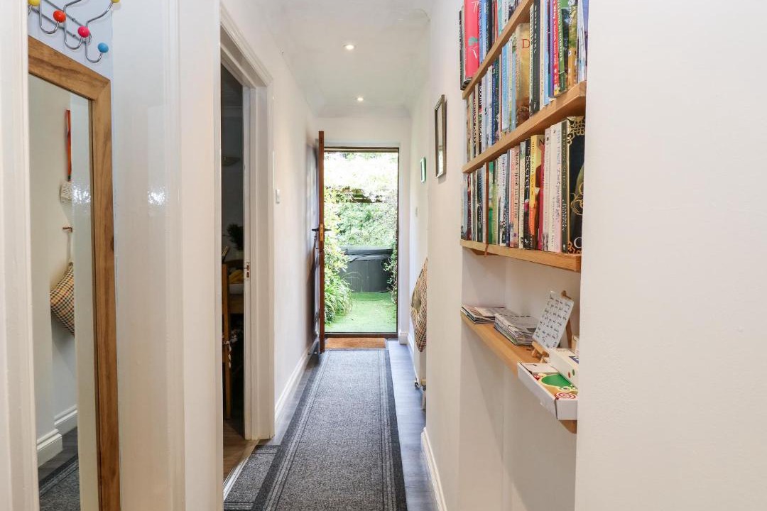 Photo of Others in Thompson