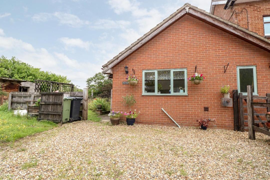 Photo of Buildings in Thompson