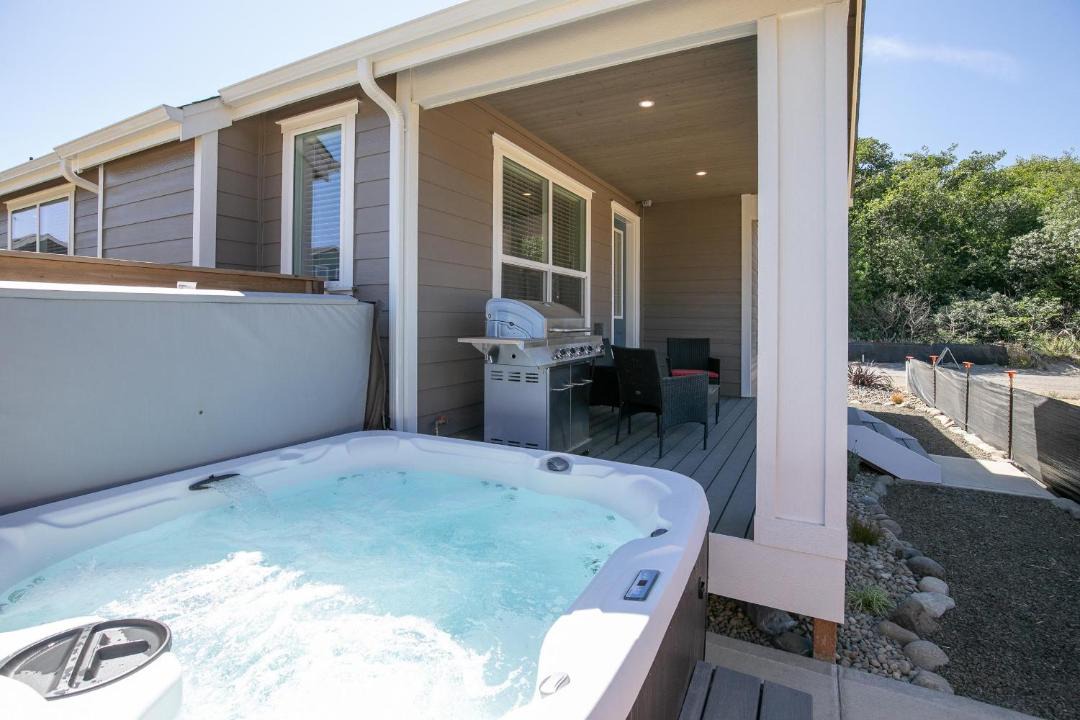 Photo of Others in Ocean Shores