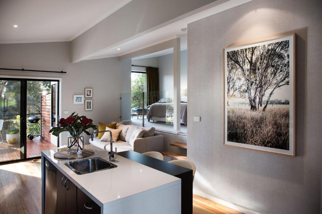 Photo of Others in Hepburn