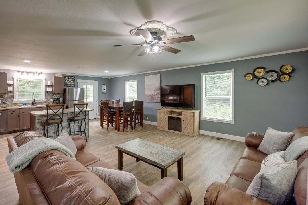 Photo of Livingroom in Bryant