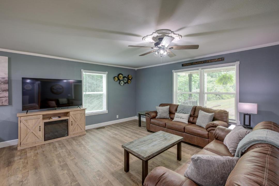 Photo of Livingroom in Bryant