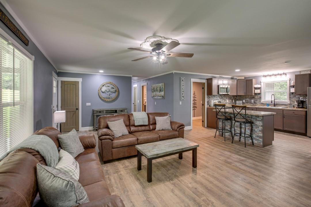 Photo of Livingroom in Bryant