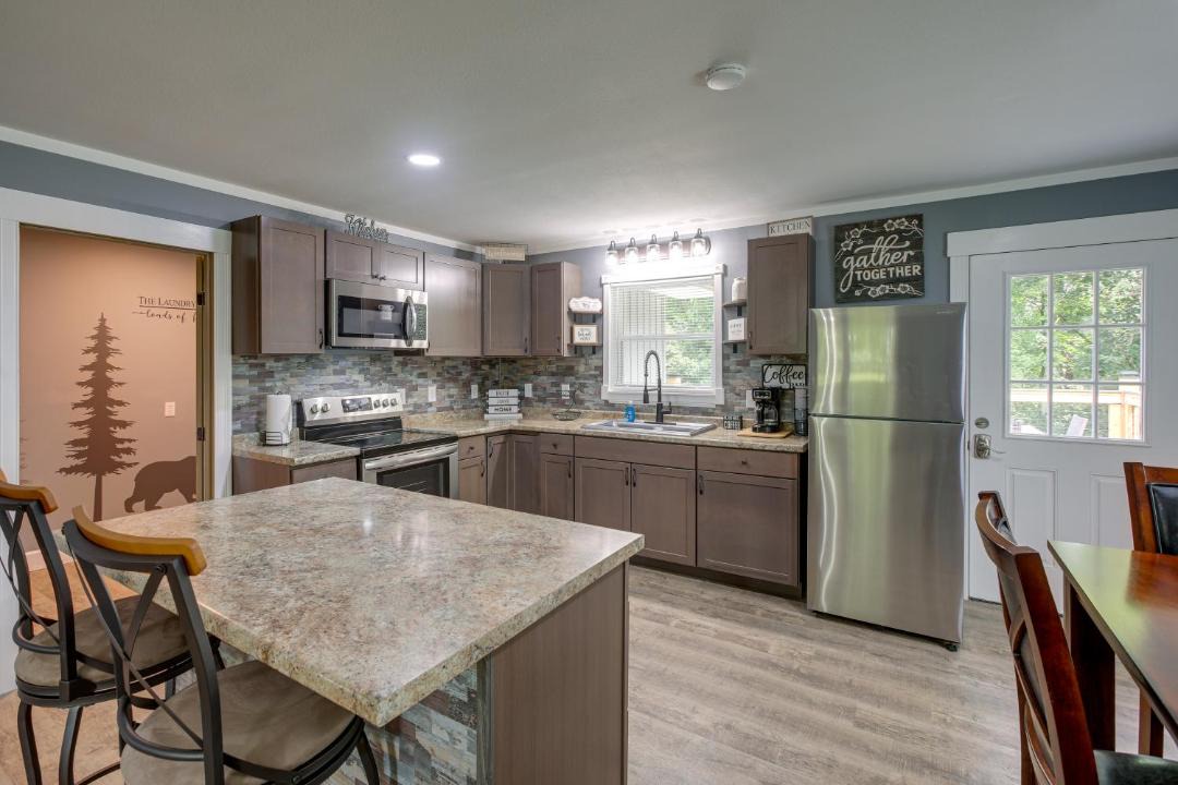 Photo of Others in Bryant