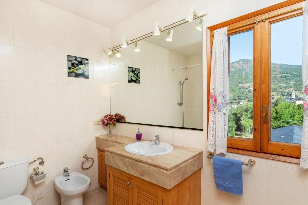 Photo of Bathroom in Sort
