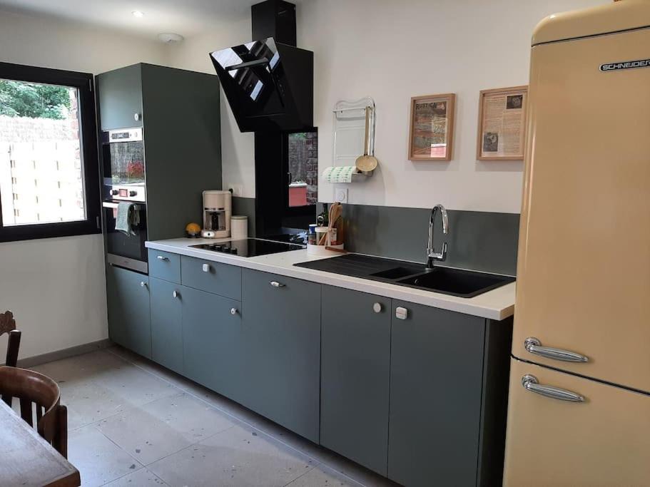 Photo of Kitchen in Saint-Martin-lez-Tatinghem