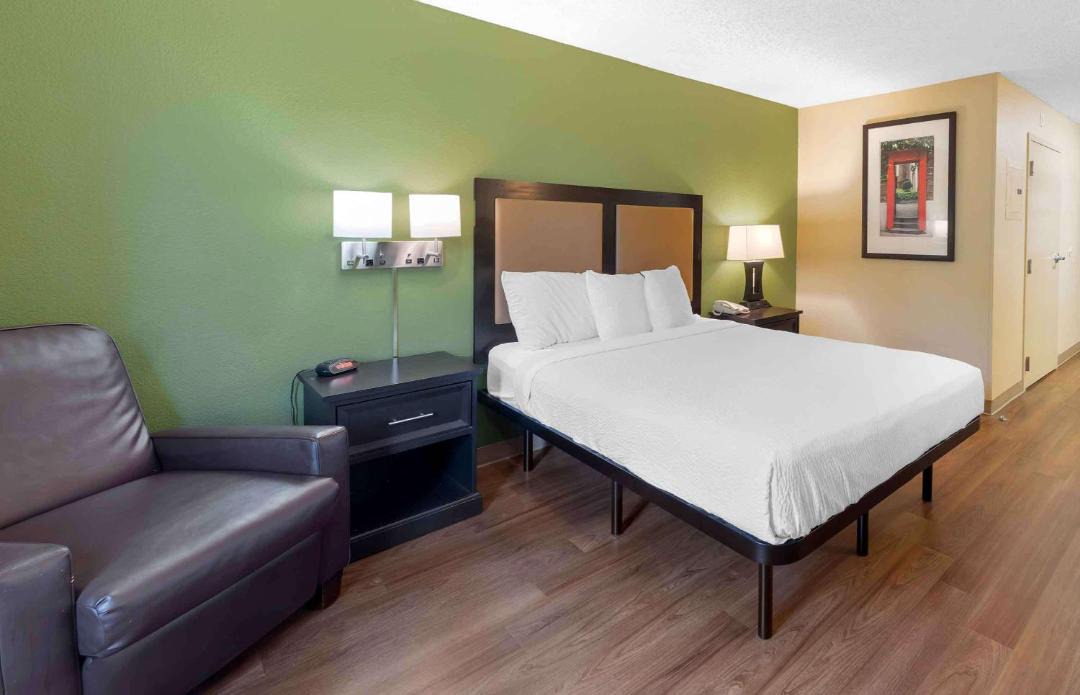 Photo of Bedroom in Schaumburg