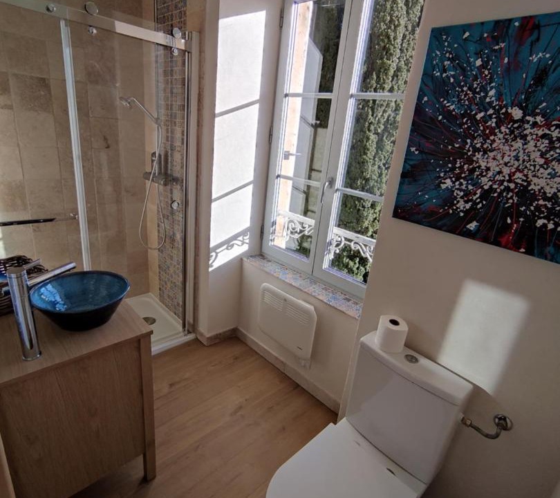 Photo of Bathroom in Flavigny-sur-Ozerain