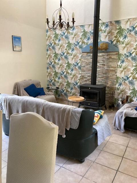 Photo of Others in Brehal