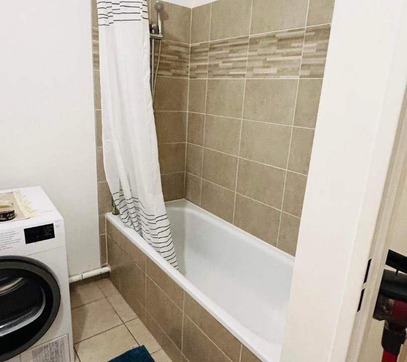 Photo of Bathroom in Bezons